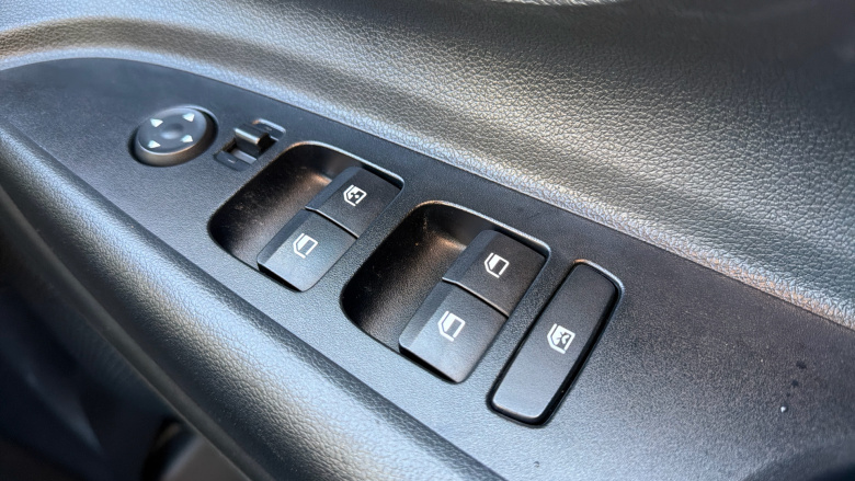 Hyundai i20 1.0T GDi 48V MHD SE Connect 5dr Petrol Hatchback